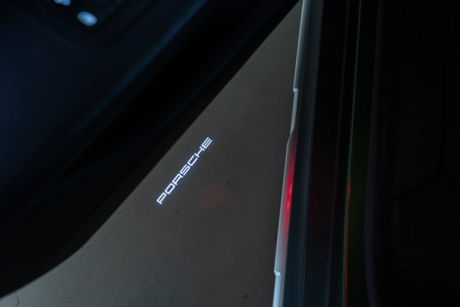Porsche Taycan 4 CROSS TURISMO 2022 – bilde 40 av 51