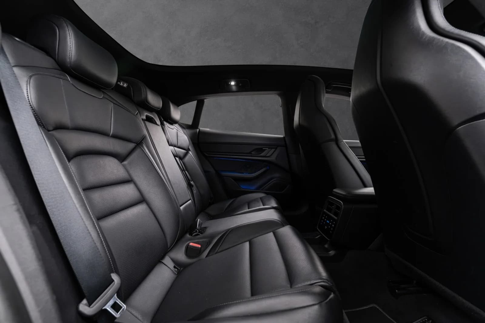 Porsche Taycan 4 CROSS TURISMO 2022 – bilde 44 av 51