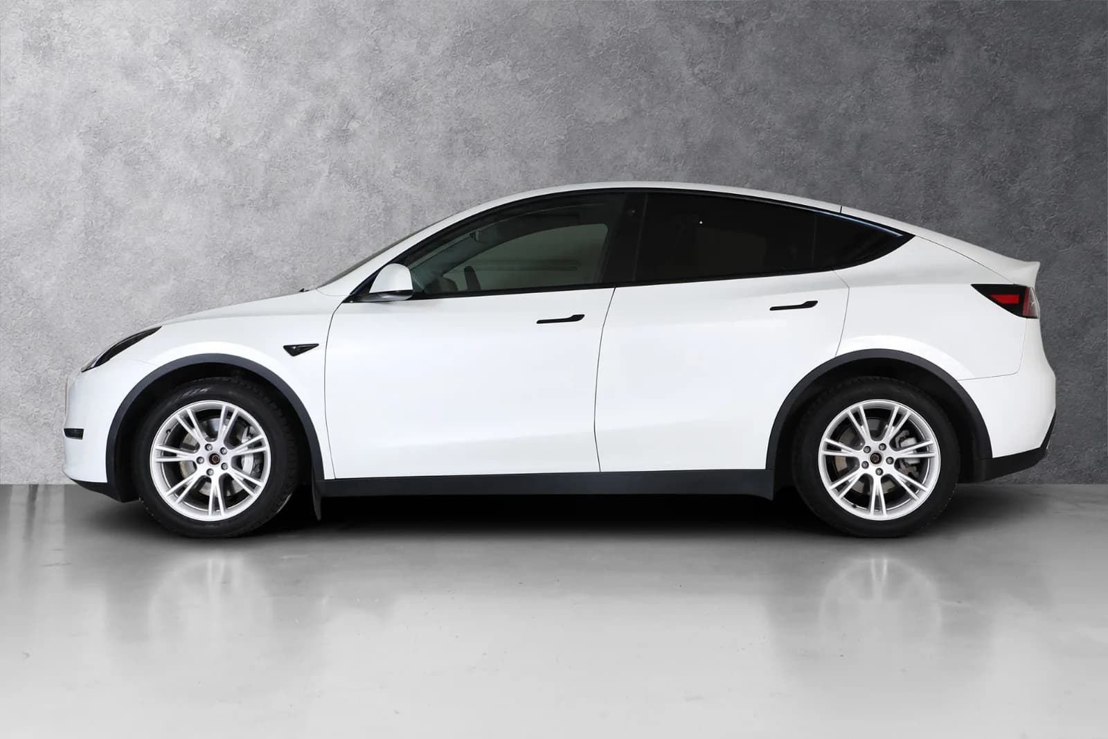 Tesla Model Y LONG RANGE 2023 – bilde 3 av 27