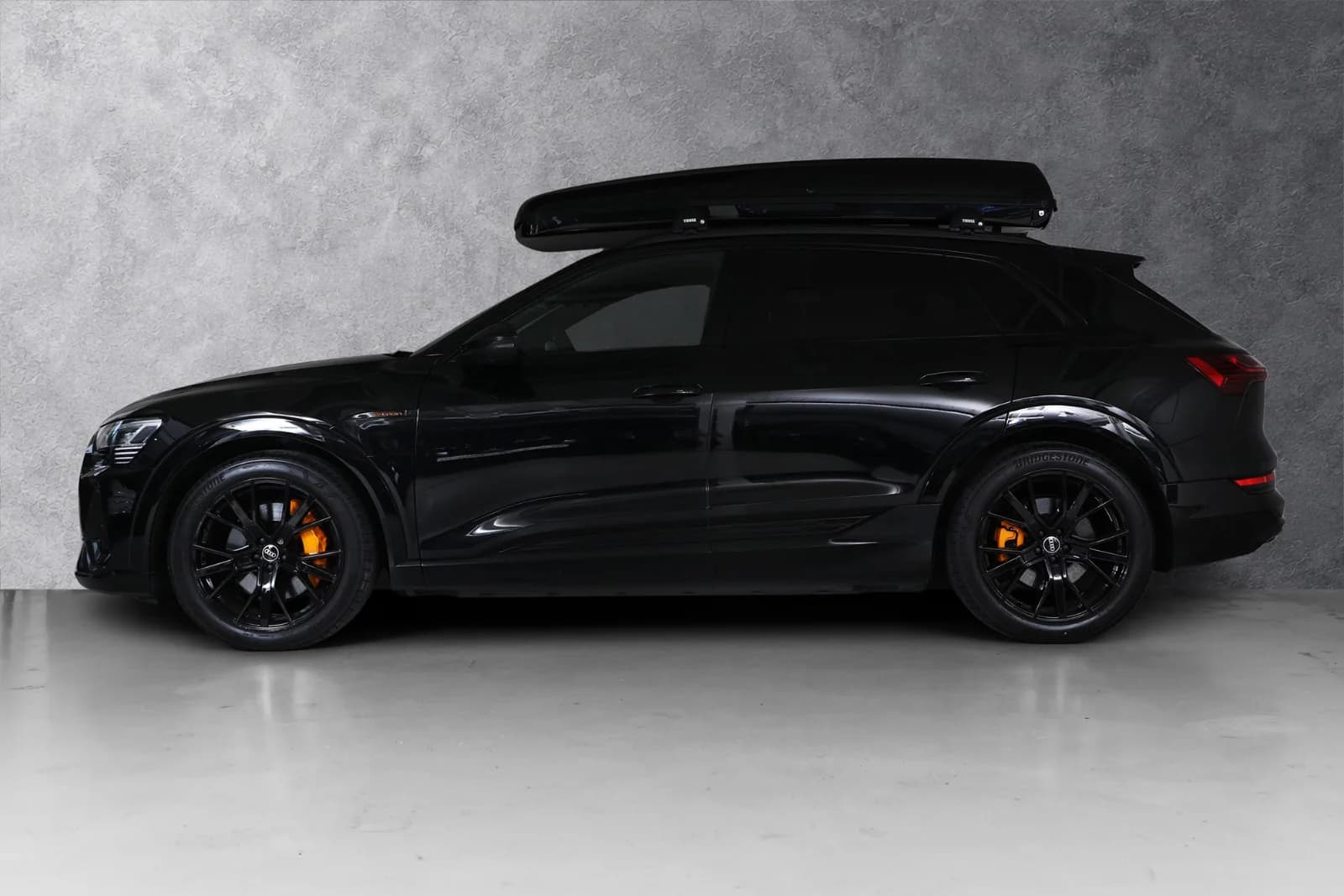 Audi e-tron 55 S-LINE BLACK EDITION 2023 – bilde 3 av 37