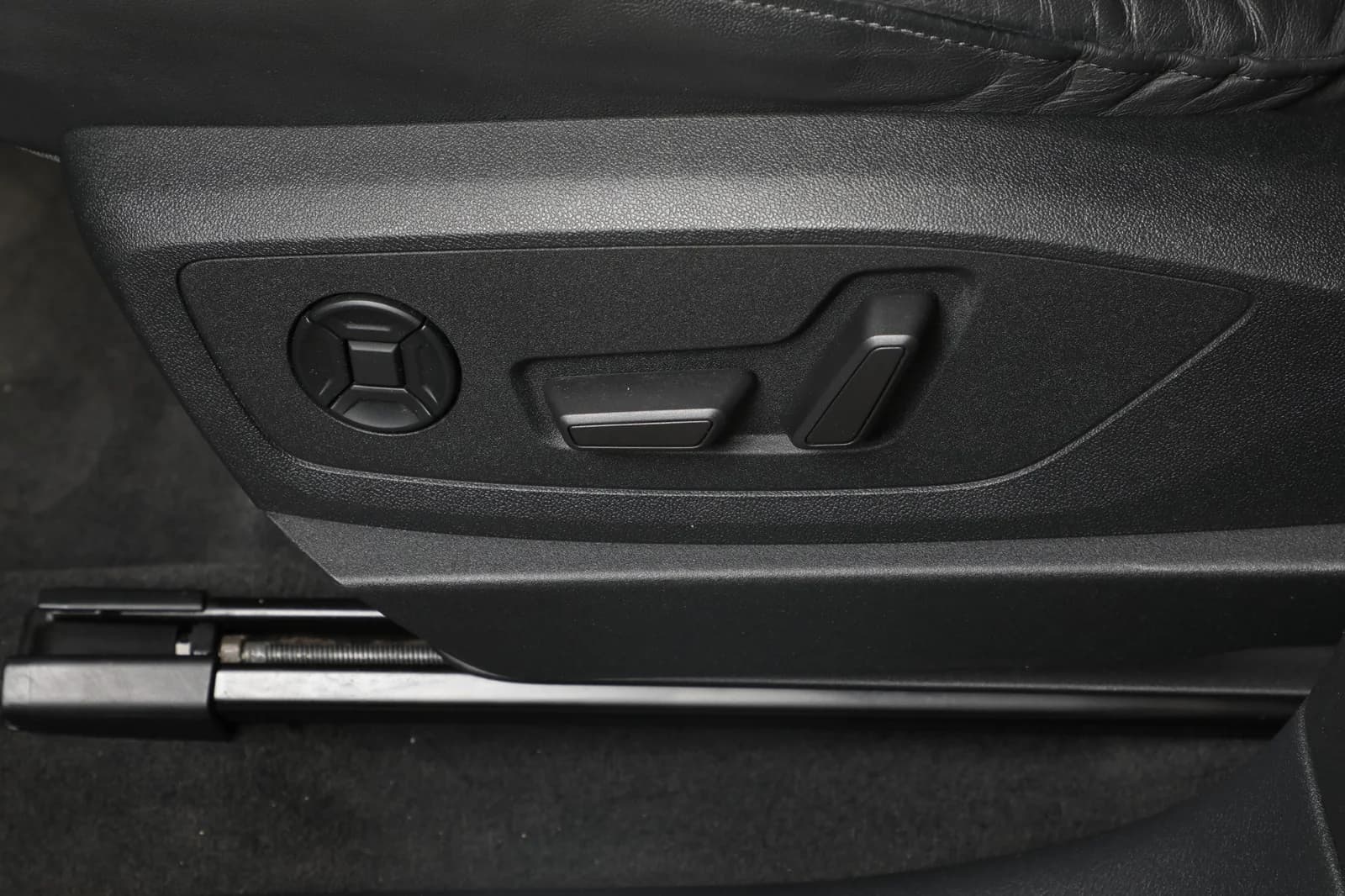 Audi e-tron 55 S-LINE BLACK EDITION 2023 – bilde 30 av 37