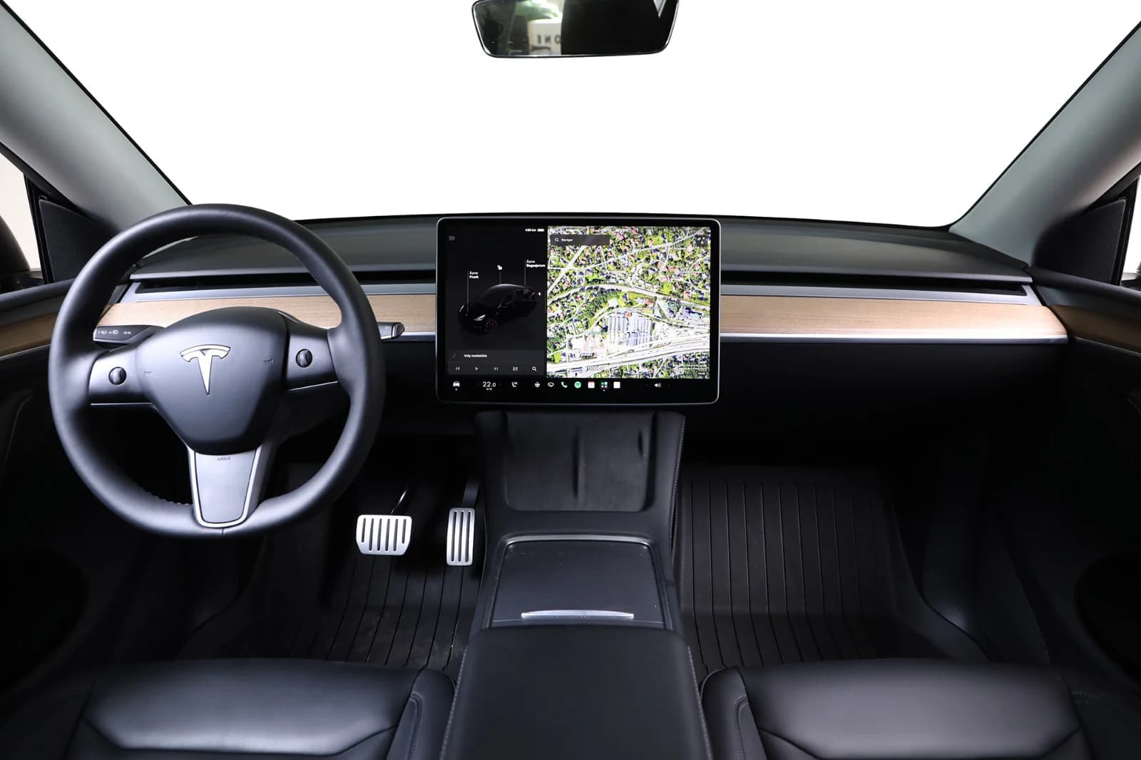 Tesla Model Y PERFORMANCE 2025 – bilde 6 av 26