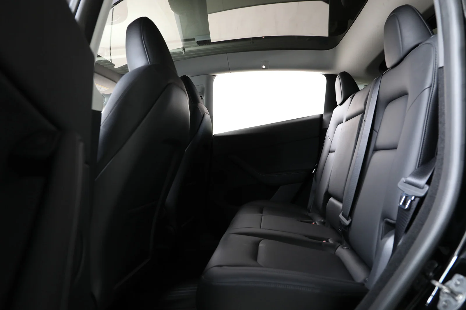 Tesla Model Y PERFORMANCE 2025 – bilde 10 av 26