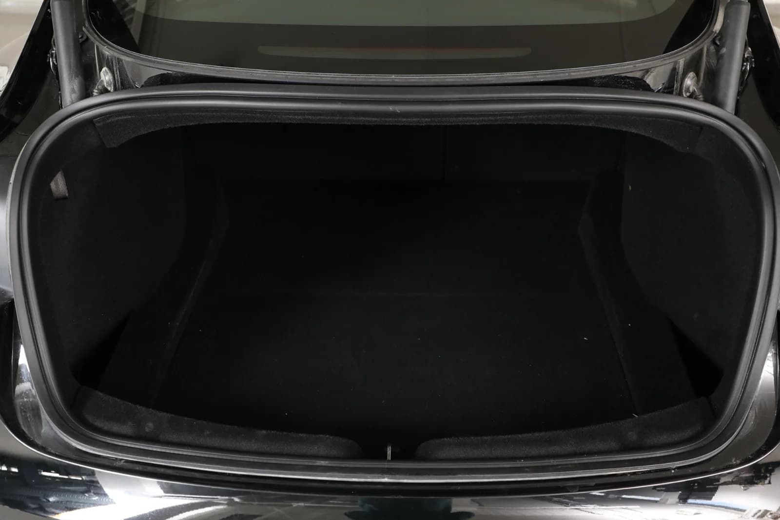 Tesla Model 3 LONG RANGE AWD 2025 – bilde 30 av 33