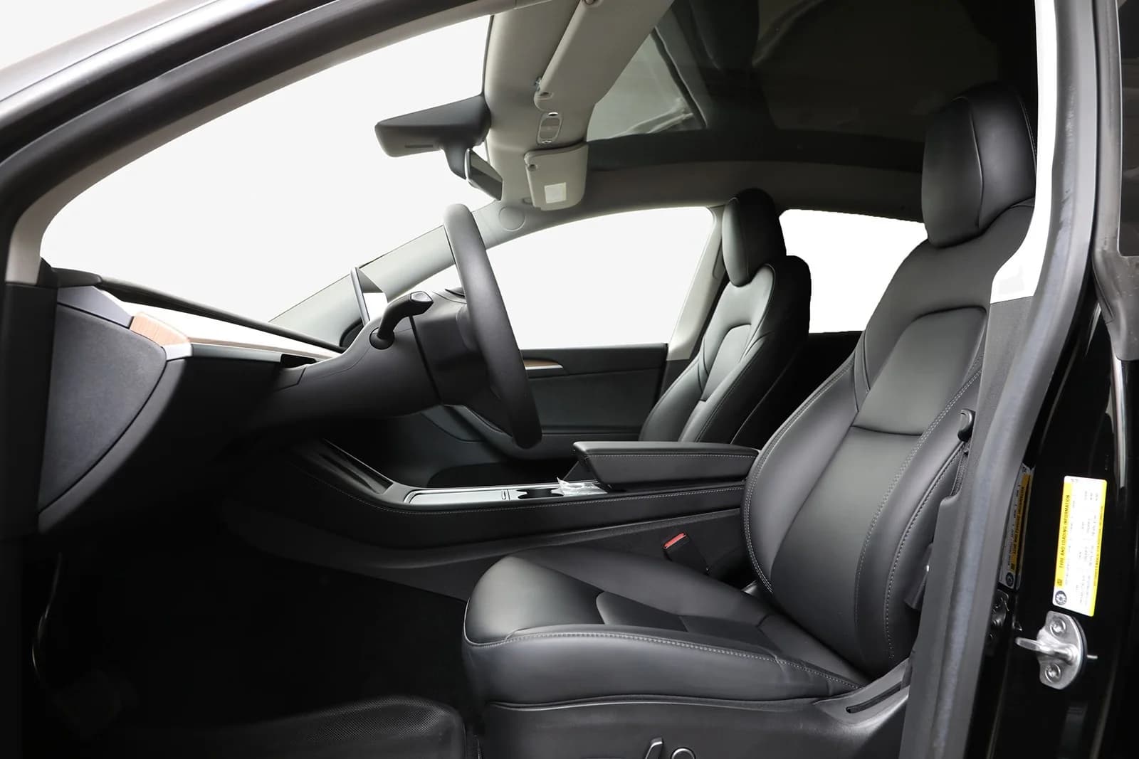 Tesla Model Y LONG RANGE AWD 2024 – bilde 4 av 15