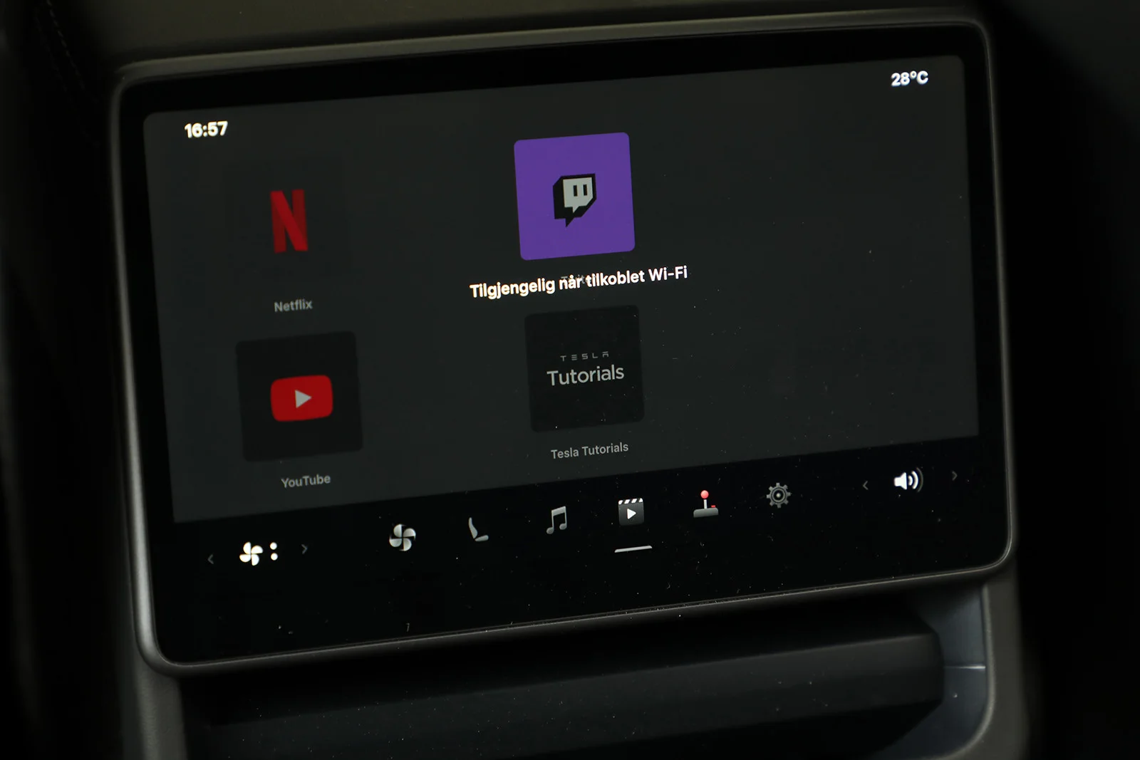 Tesla Model Y LONG RANGE AWD 2026 – bilde 26 av 31