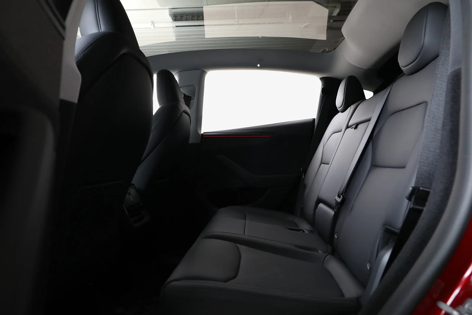 Tesla Model Y LONG RANGE AWD 2026 – bilde 9 av 31