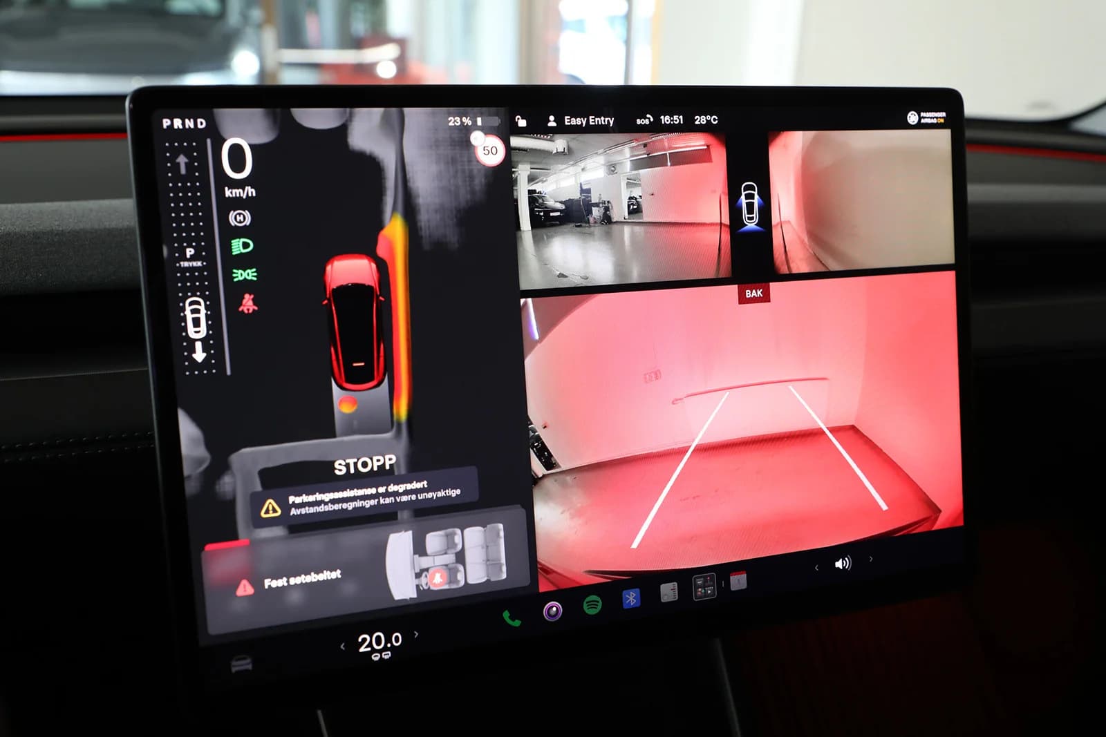Tesla Model Y LONG RANGE AWD 2026 – bilde 21 av 31