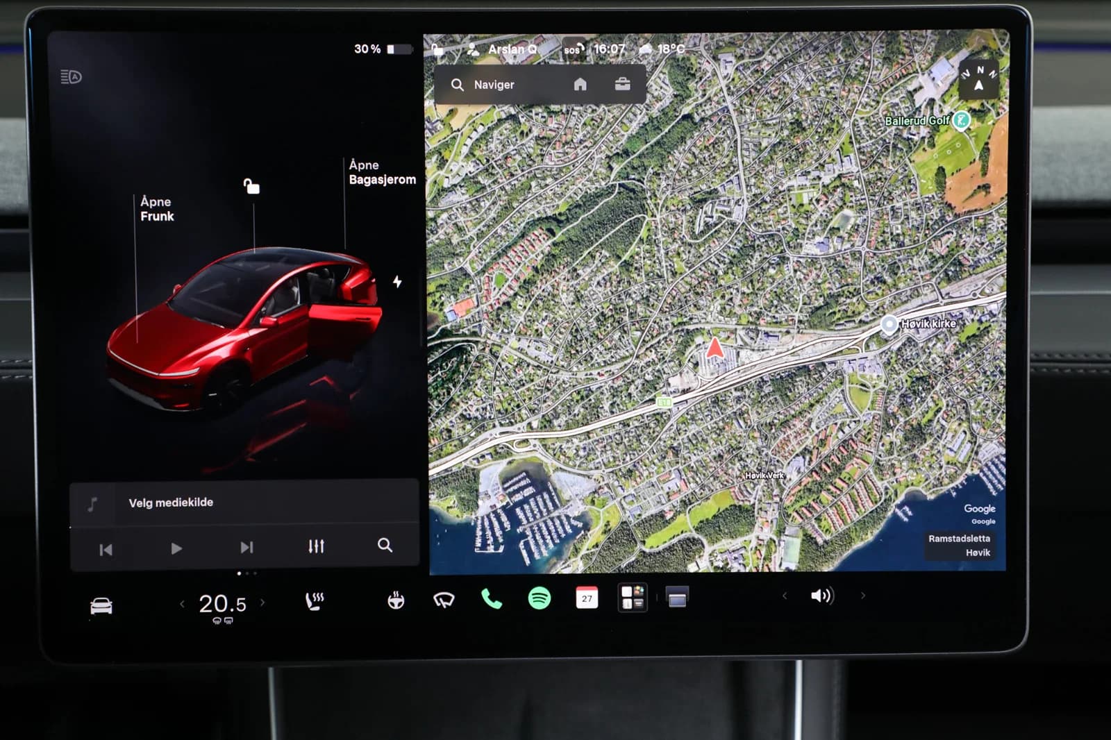Tesla Model Y LONG RANGE AWD 2025 – bilde 16 av 32