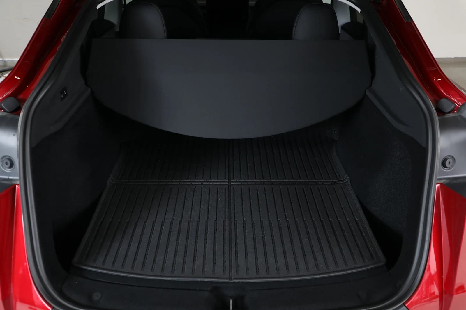 Tesla Model Y LONG RANGE AWD 2025 – bilde 30 av 32