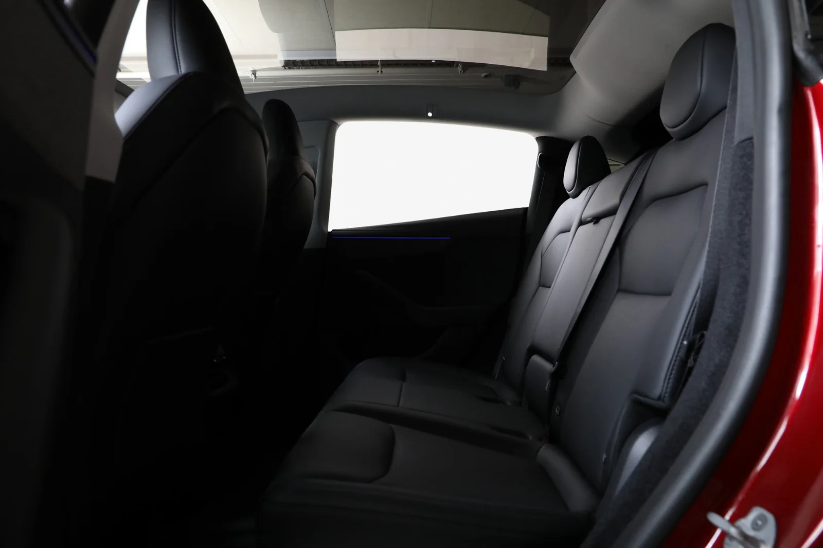 Tesla Model Y LONG RANGE AWD 2025 – bilde 10 av 32