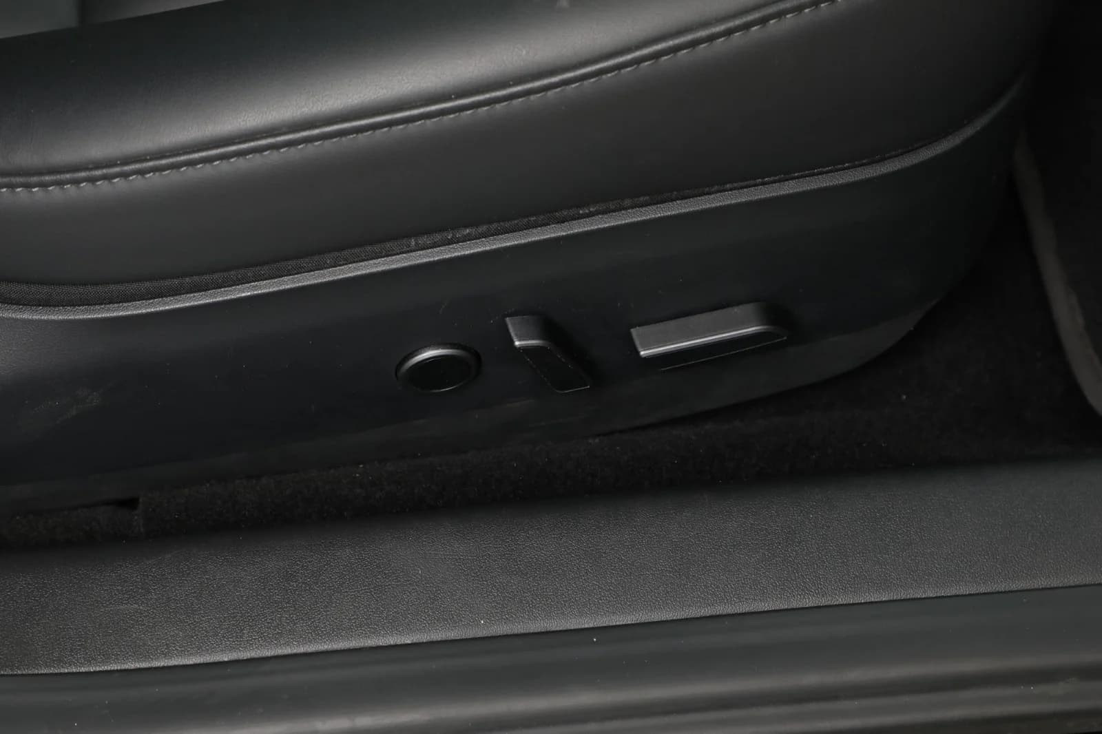 Tesla Model 3 SR+ 2021 – bilde 22 av 26